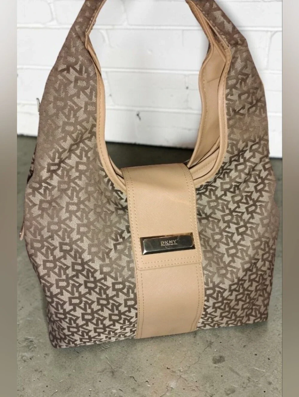 ✨ Vintage DKNY Monogram Town & Country Hobo Shoulder Bag - EUC ✨